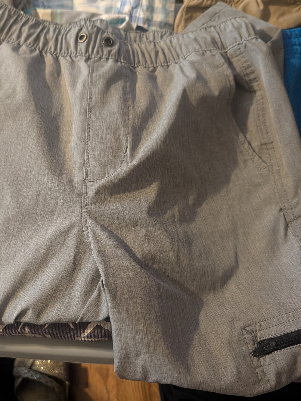 Size 10-12 Boys Lot Mix Of Dressy Shirts Active Pants And Shorts - Picture 2 of 5